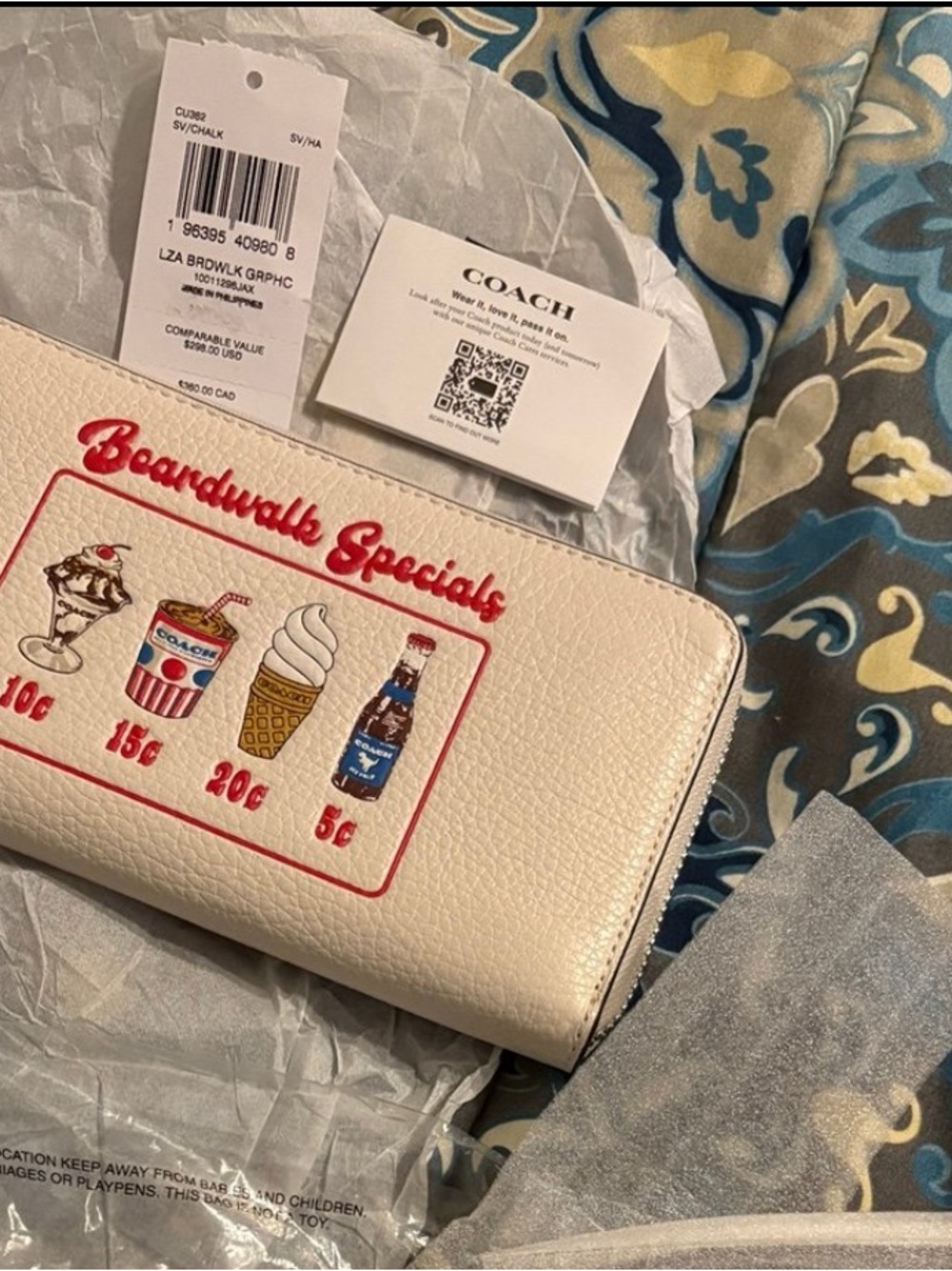 Coach Boardwalk  Zip Around Wallet